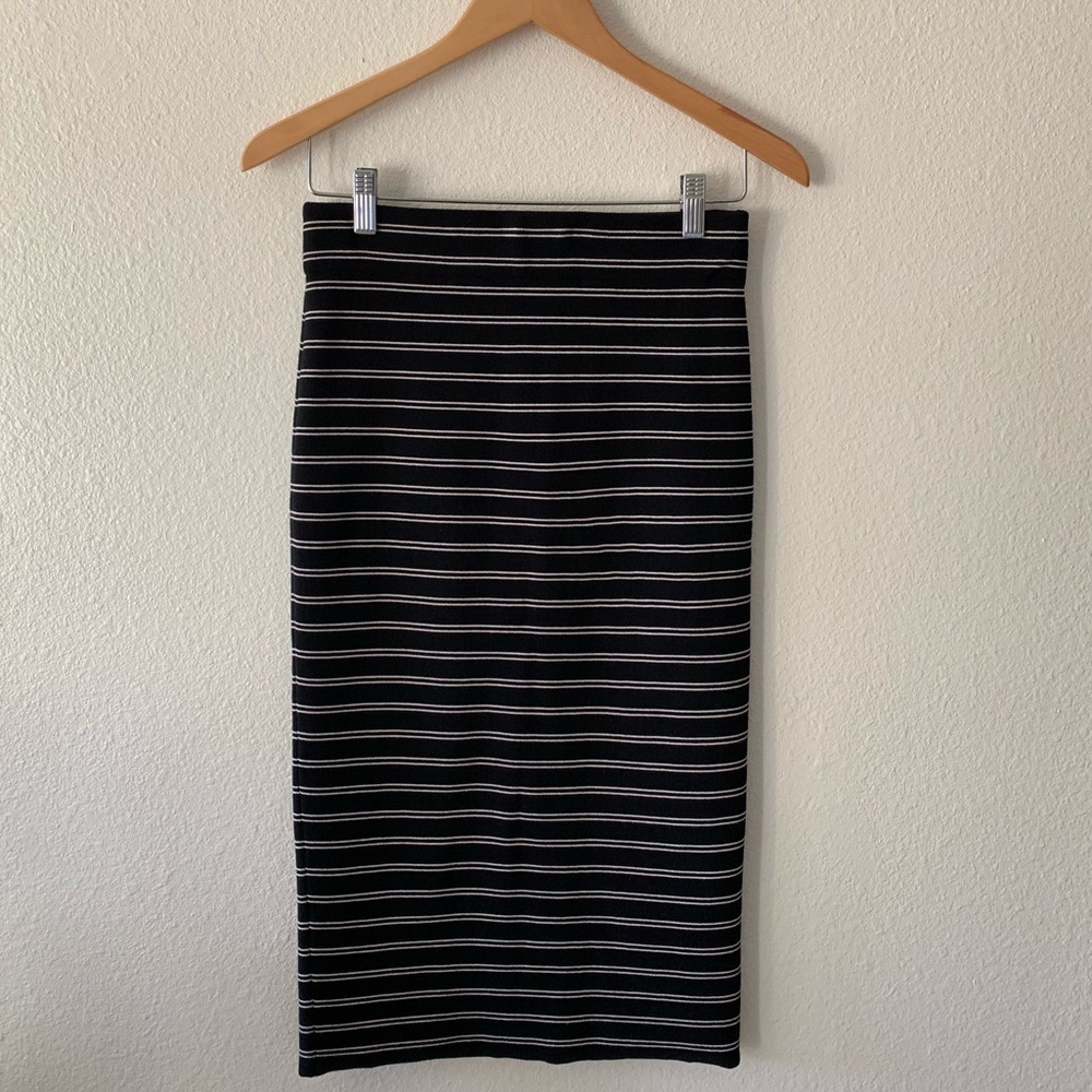 White House black market pencil skirt